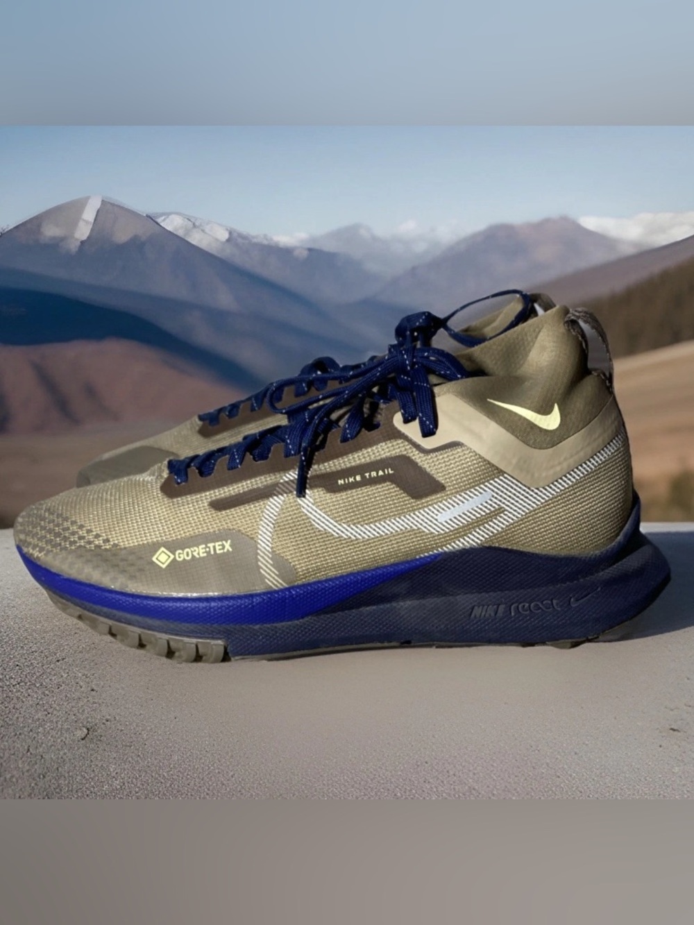 Nike React Pegasus Trail GTX 4 Women’s Gore-Tex Mid Khaki Shoes Size 6